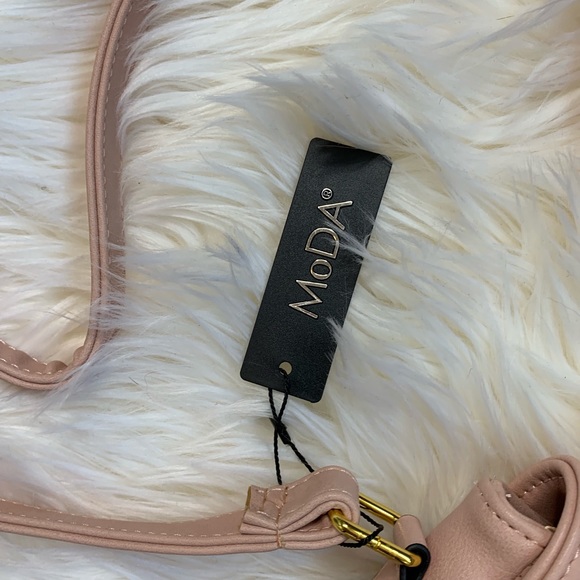 [NWT Crossbody] Blush Faux Leather Handbag - Picture 4 of 8